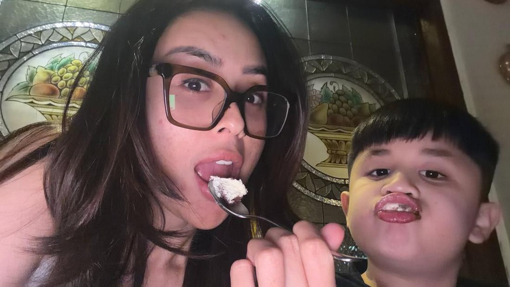 Selvi Kitty Hamil Kedua Mual Berat Mundur Film