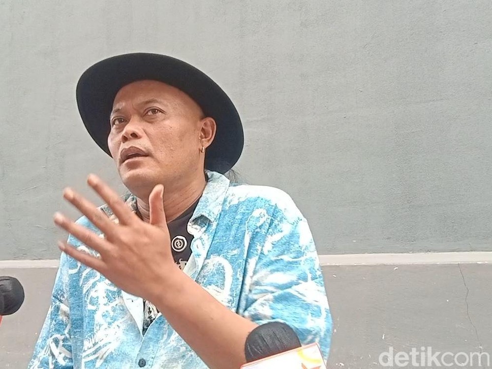 Sule Buka-bukaan Alasan Absen Nikahan Nathalie