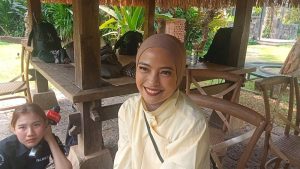 Syok Berat Tantri Kotak Dipeluk Pria Diduga Mabuk