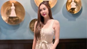Terkuak Aura Kasih Sembunyikan Pacar Lama
