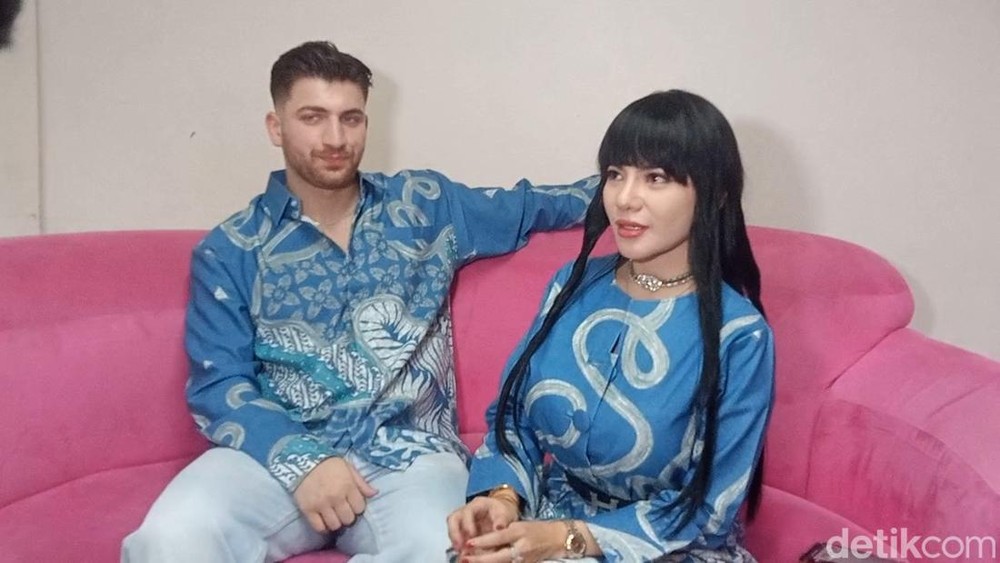 Dinar Candy Dilamar Pria Turki Terjebak Situasi