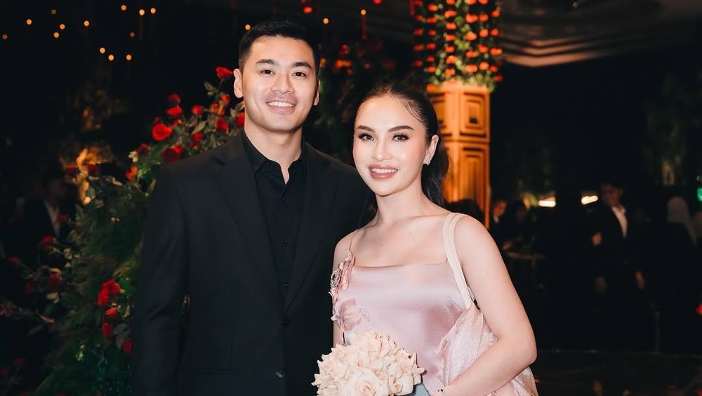 Elina Joerg Bakal Naik Pelaminan Deswita Bocorkan Ini