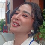 Mengapa Dewi Perssik Rutin Berbagi Jumat Ini Jawabnya