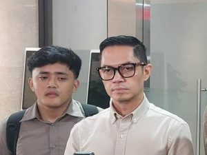 Terkuak Dude Harlino Bicara Soal BA Lain