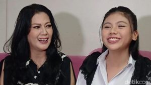Terungkap Rahasia Kecantikan Helsi Herlinda