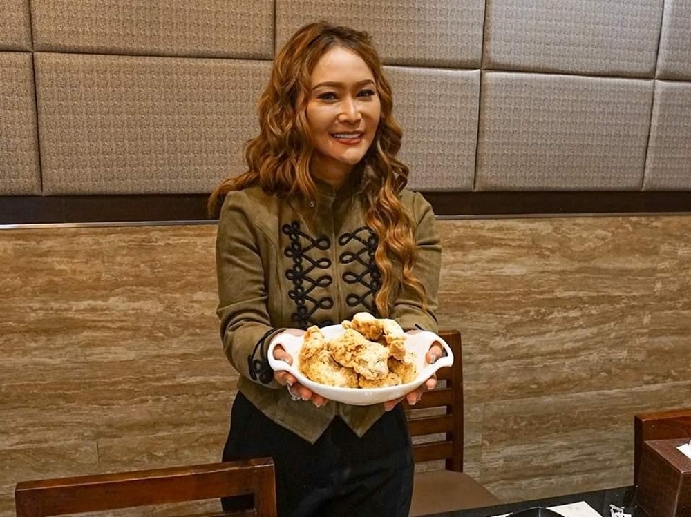 Inul Daratista Buka Resto Korea Ada Karaokean