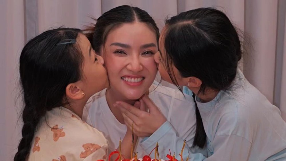 Sarwendah Ultah Ke-37 Kado Putri Bikin Takjub