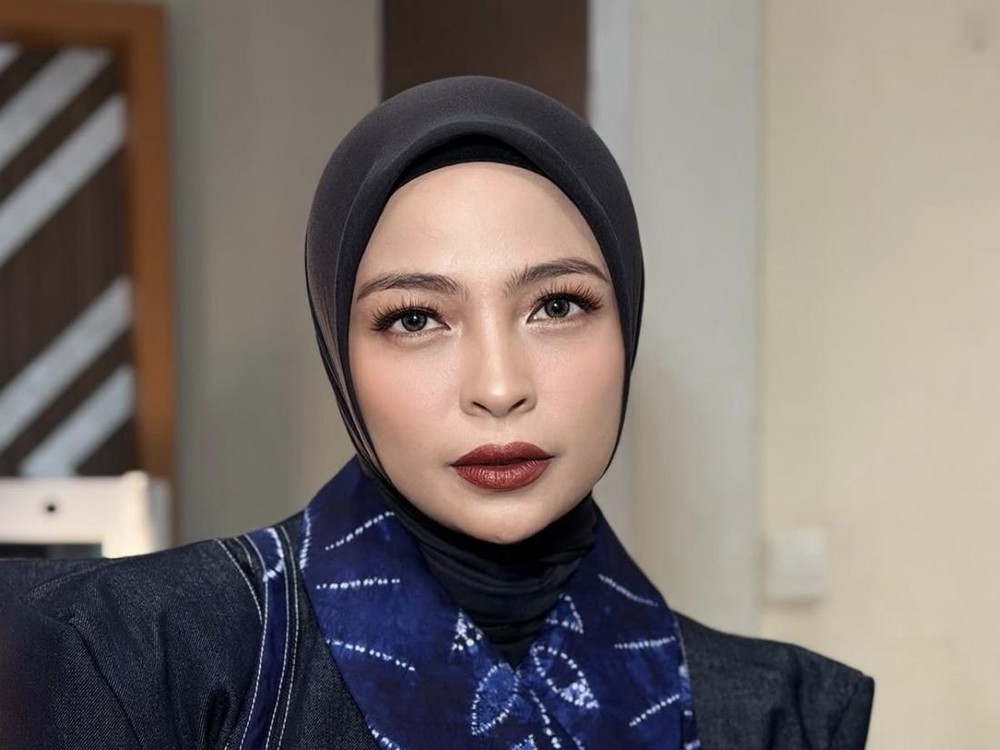 Tantri Kotak Korban Penipuan Miliaran Pelaku Buron
