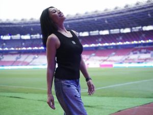 Anggun Memukau Dunia Aktris Terbaik dan Gelar Prancis
