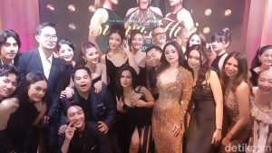 Dewi Perssik Akting Lagi Ada Apa Dengan Depe