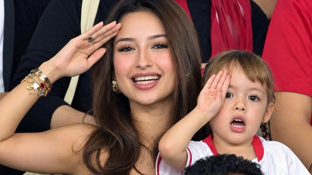 Drama Medsos Jennifer Coppen Anak Jadi Sasaran Hujatan