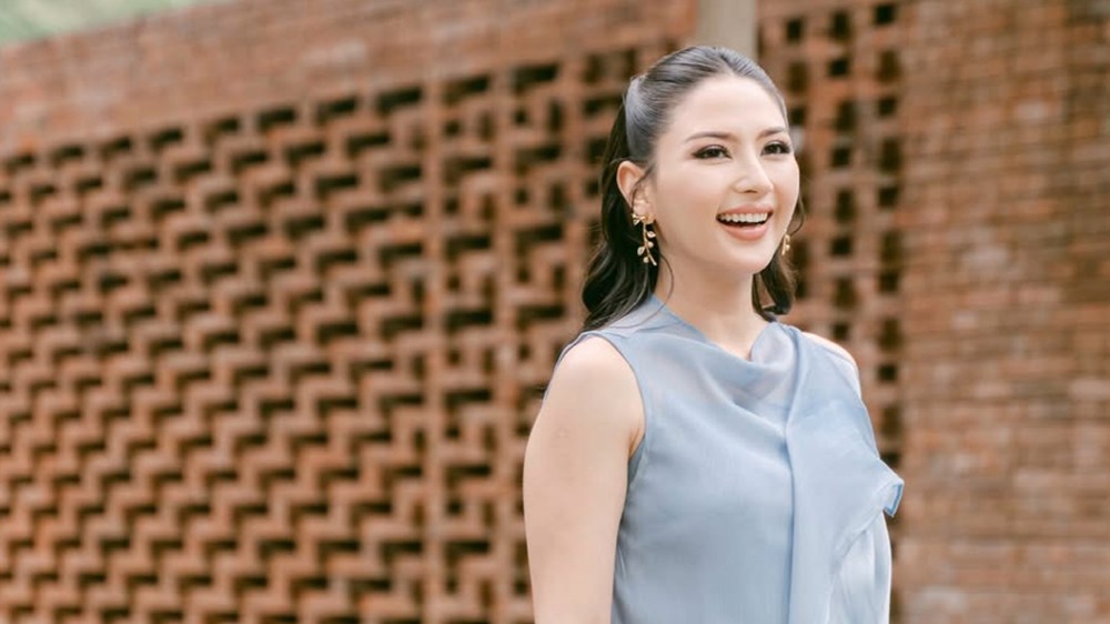 Aksi Nyata Jessica Mila Bantu Korban Karhutla
