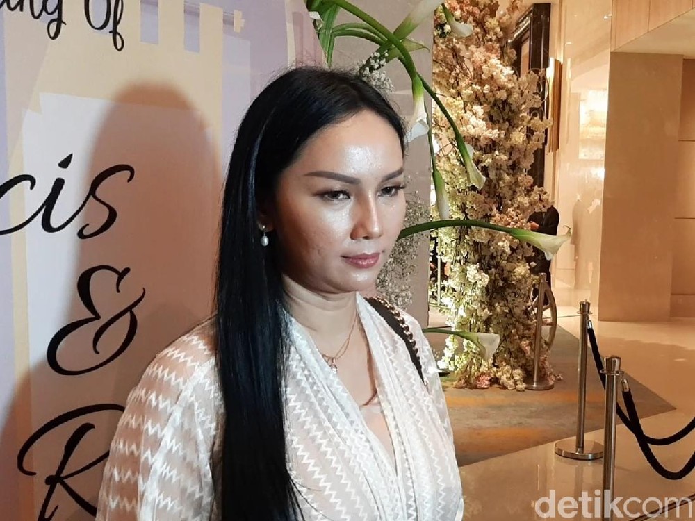 Dituding Pansos Kalina Oktarani Buka Suara