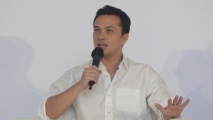 Nicholas Saputra Suarakan Alarm Alam