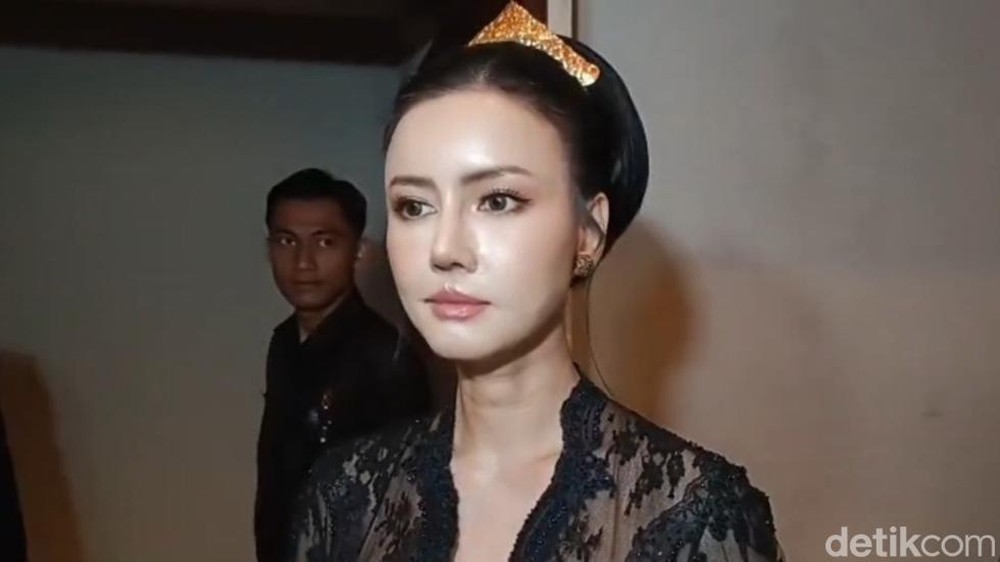 Wajah Nita Gunawan Berubah Usai Operasi