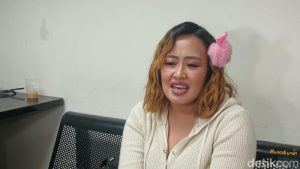 Momen Hangat Pinkan Mambo dan Dita Meichan