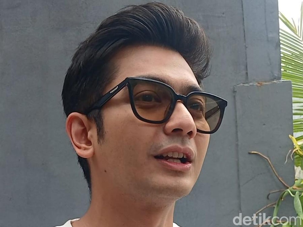 Teuku Ryan Lega Kekasih Tak Gentar Masa Lalu Kelam