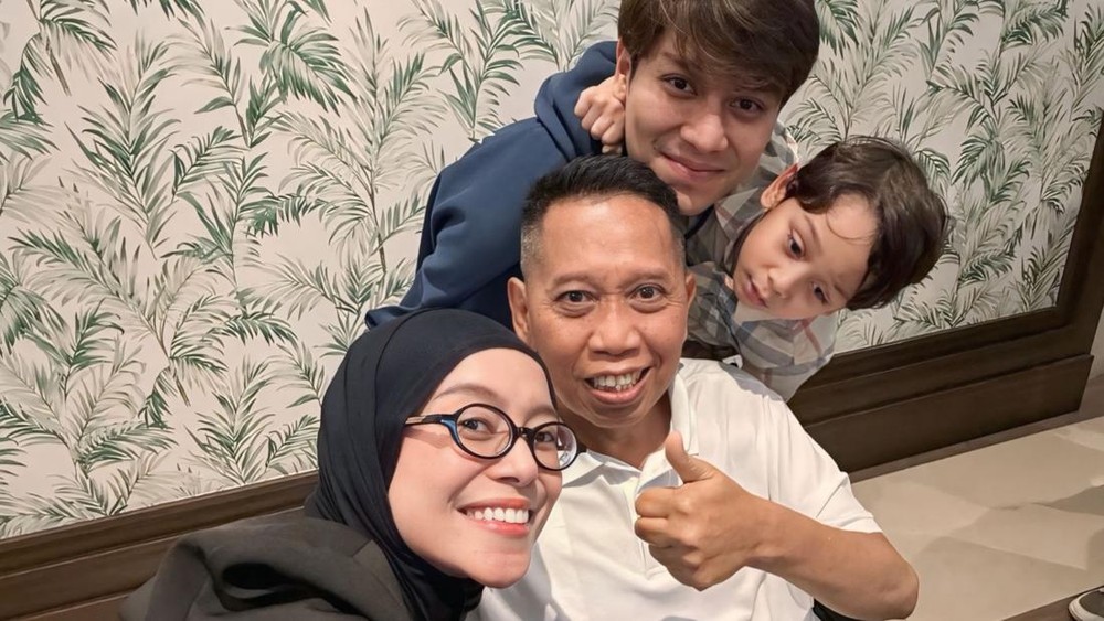 Momen Haru Lesti Billar Temui Tukul Arwana